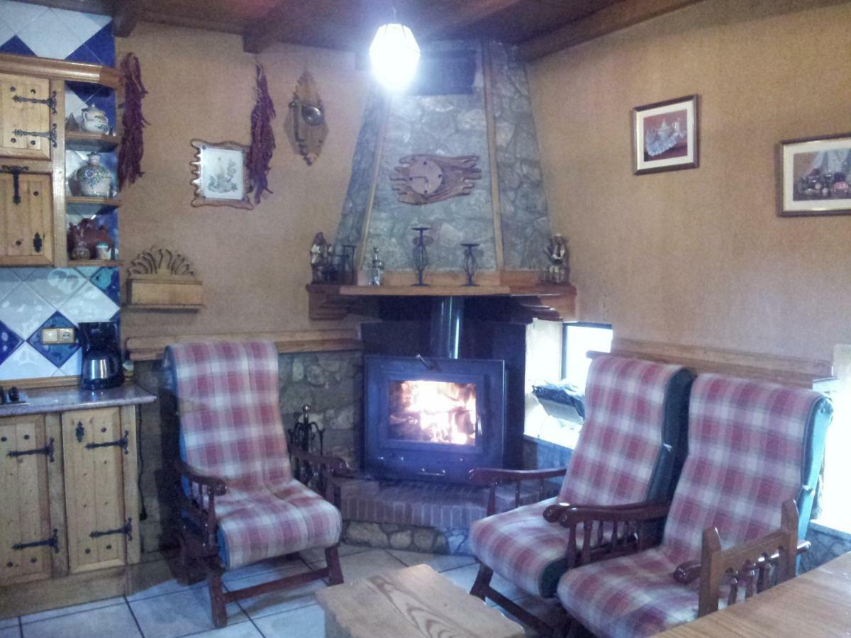Casa Rural Santa Barbara Guijo de Santa Bárbara エクステリア 写真