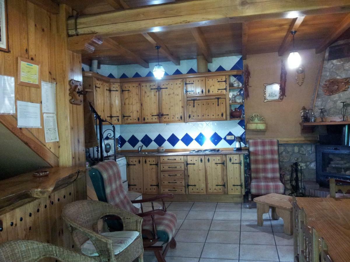 Casa Rural Santa Barbara Guijo de Santa Bárbara エクステリア 写真